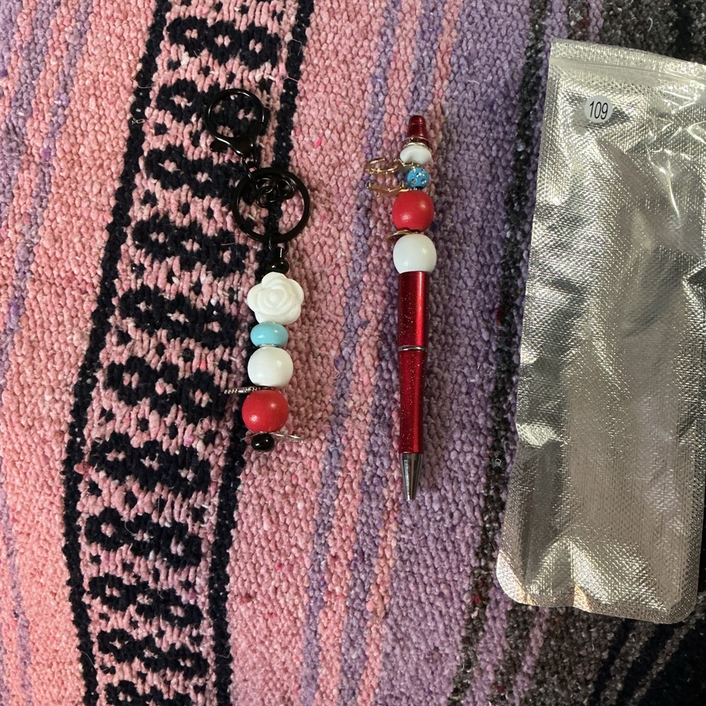 Custom Beaded Red and White Charm Pen Keychain Set
